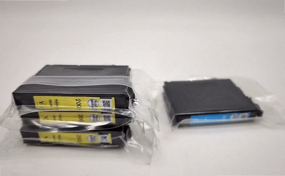 Lot Of 4 ~ Genuine Epson T200 DuraBrite ~ 1 Cyan and 3 Yellow Ink Cartridges NEW